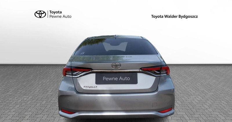 Toyota Corolla cena 97900 przebieg: 27192, rok produkcji 2022 z Suraż małe 379